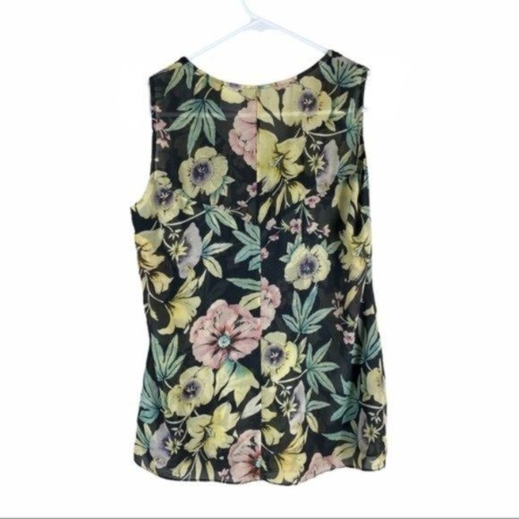 Cabi ruffle front floral sleeveless blouse small - Picture 4 of 7